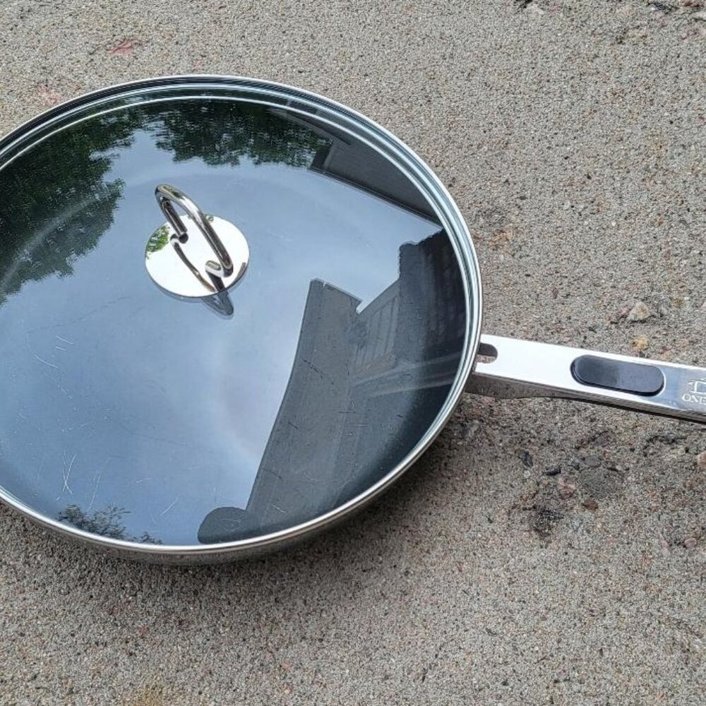 Oneida Immaculate 18/10 Stainless Steel 11" stick free Skillet w/glass lid